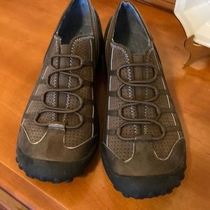 ❤️ladies size 8 1/2 Privo brown shoes. Worn once. Like new excellent condition